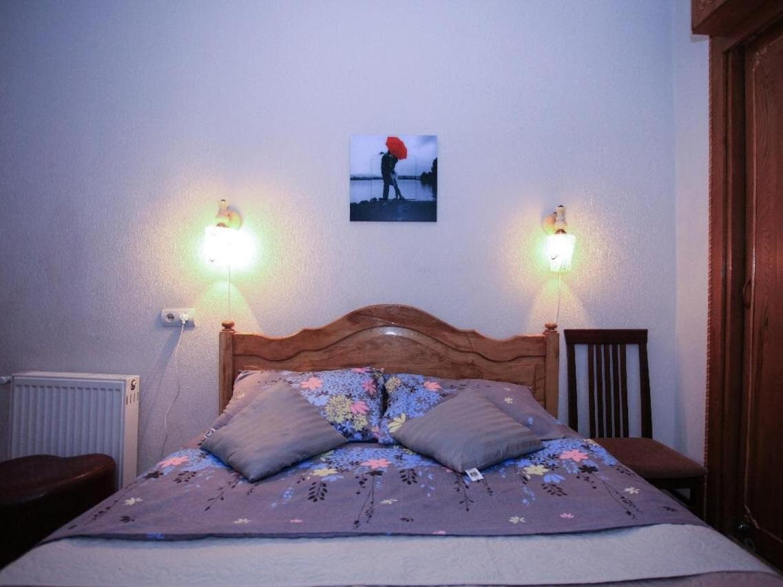 Dali'S Royal Apartment Tiflis Habitación foto
